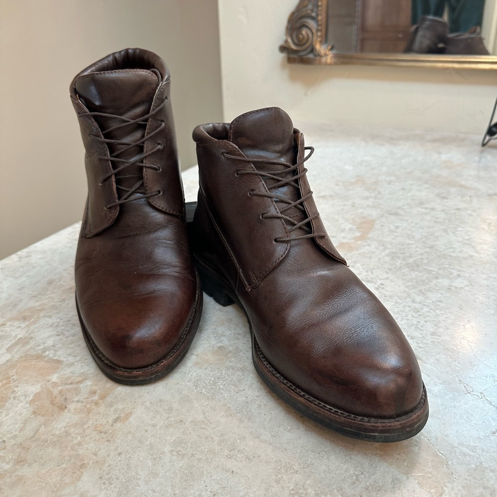 Cole Haan Classic Brown Leather Men's Chukka Boots Size 10.